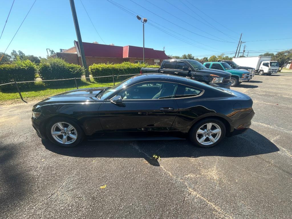 2017 Ford Mustang V6's photo
